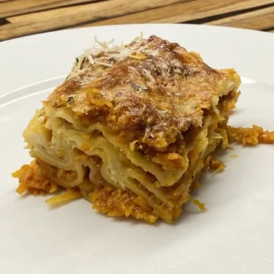 Würzige Kürbis-Karotten-Chili-Lasagne